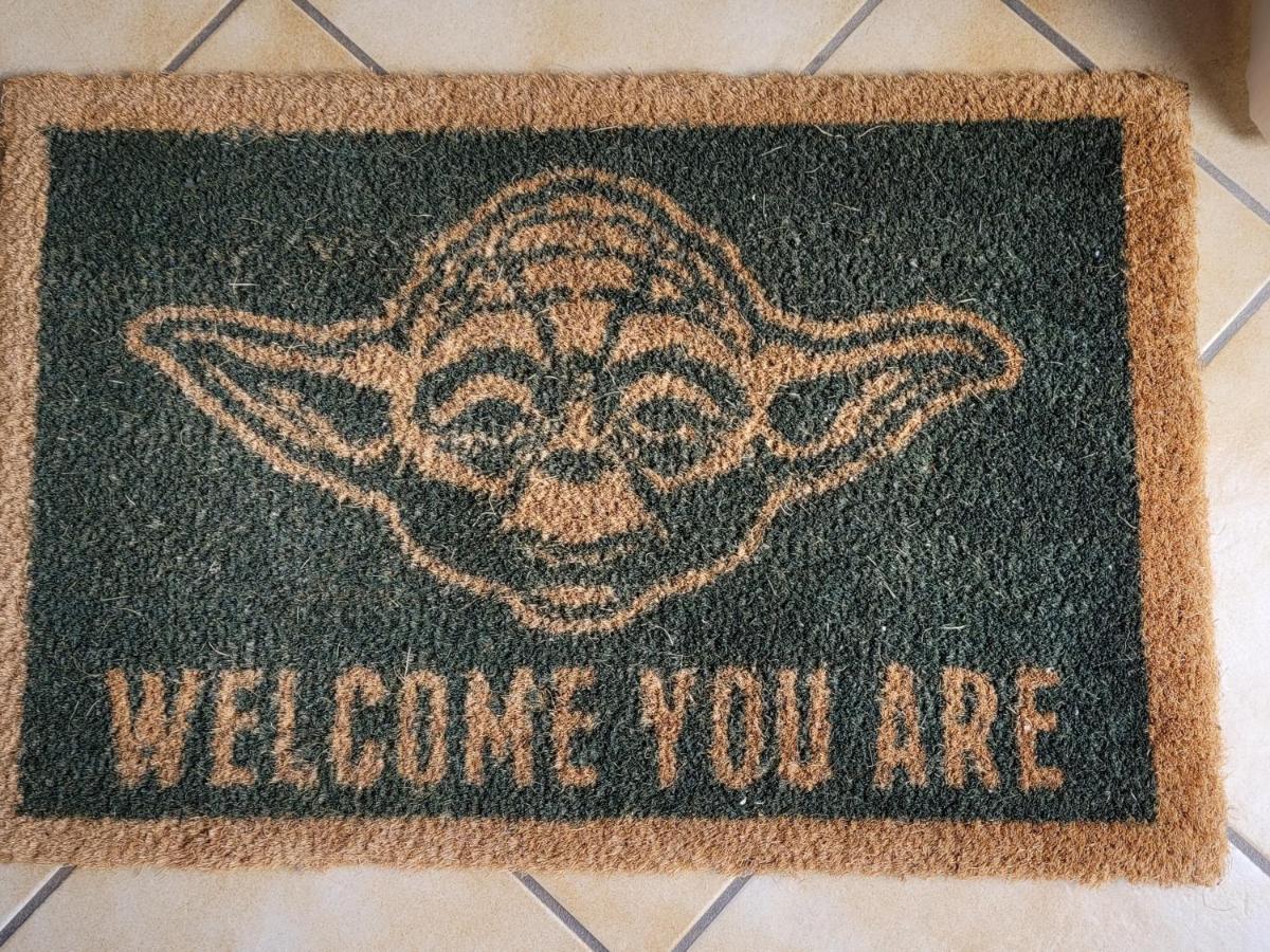 Ker Yoda Binic Luaran gambar